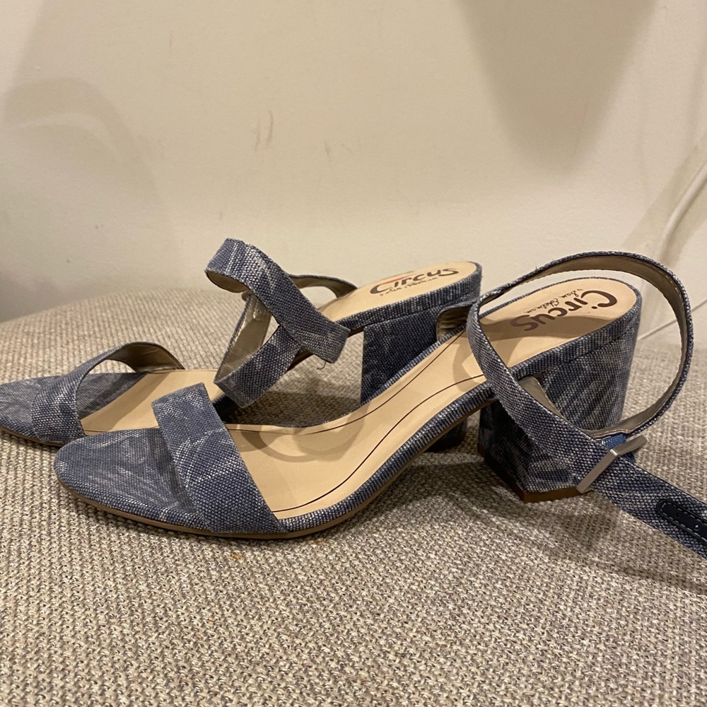 Sam Edelman low heel sandal